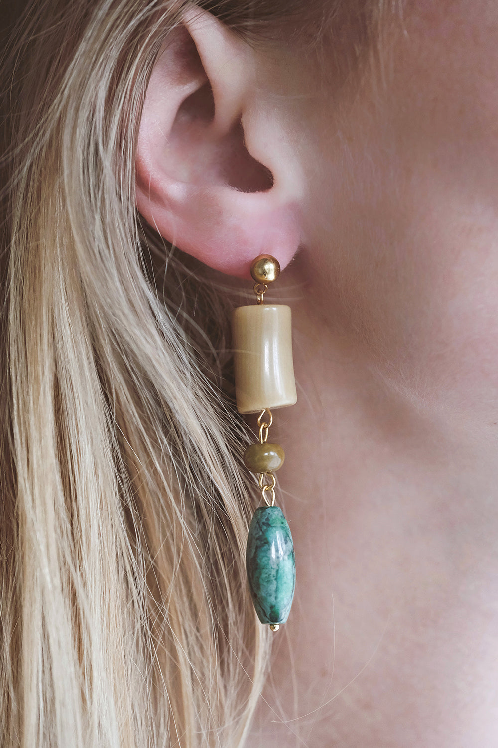 Betty Coral Stone | Gold